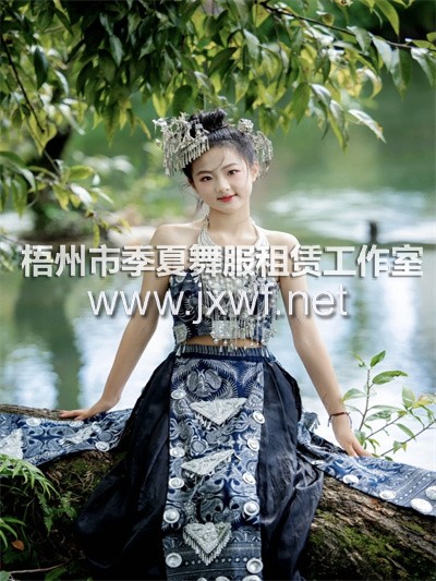 M2042(不含头饰)新款苗族异域风情西双版纳苗疆少女民族凤凰古城网红旅拍写真摄影服装